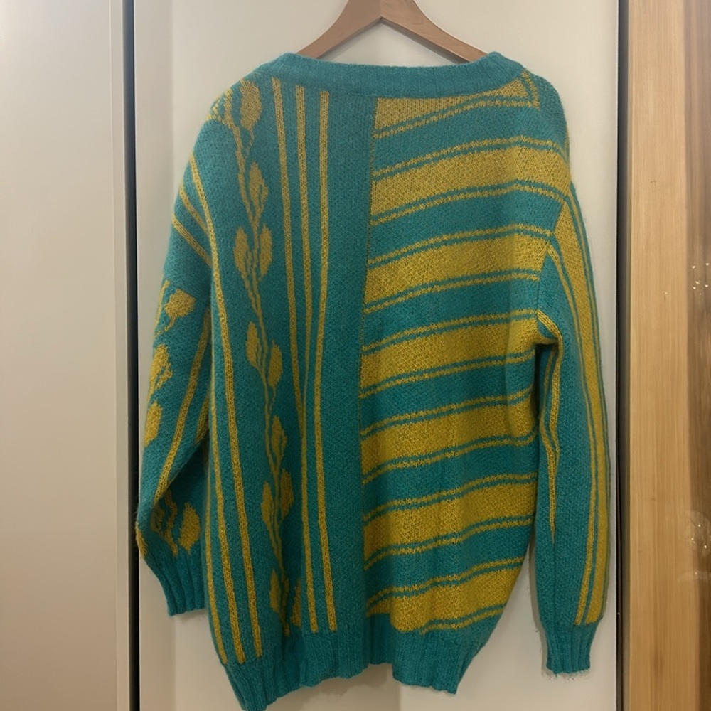 Assymetric Knit Cardigan - Picture 3 of 5